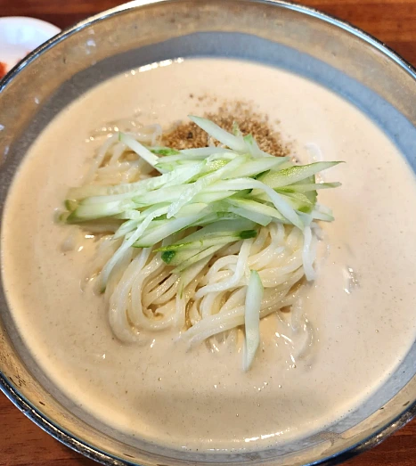 냉면 콩국수 대표