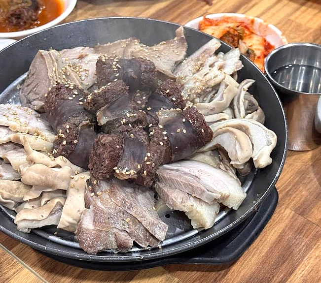 진순대 곰탕 대표