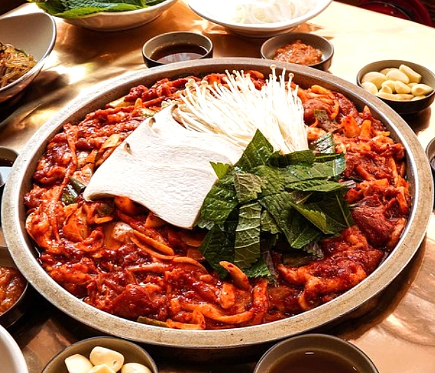 울산 솔밭가든 오리불고기